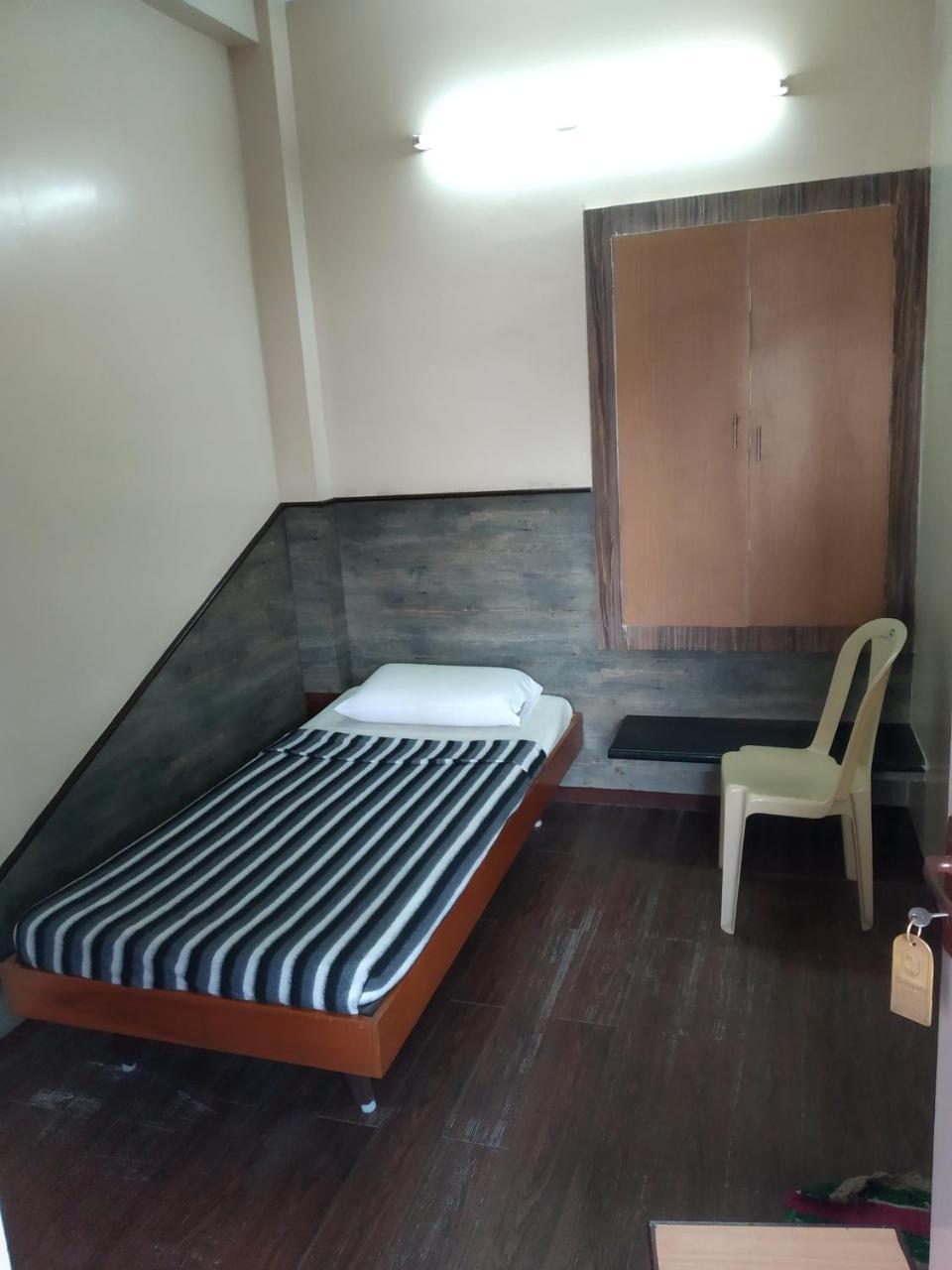 Dolphin Hotel Dindigul Exterior photo